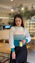 Светр жіночий зелений ( р. 46-48)