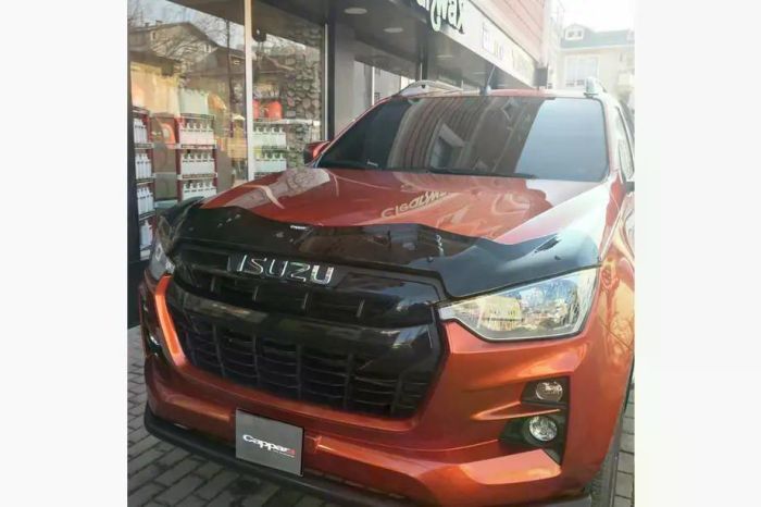 Дефлектор капота для Isuzu D-Max 2019- рр. BAT (EuroCap)