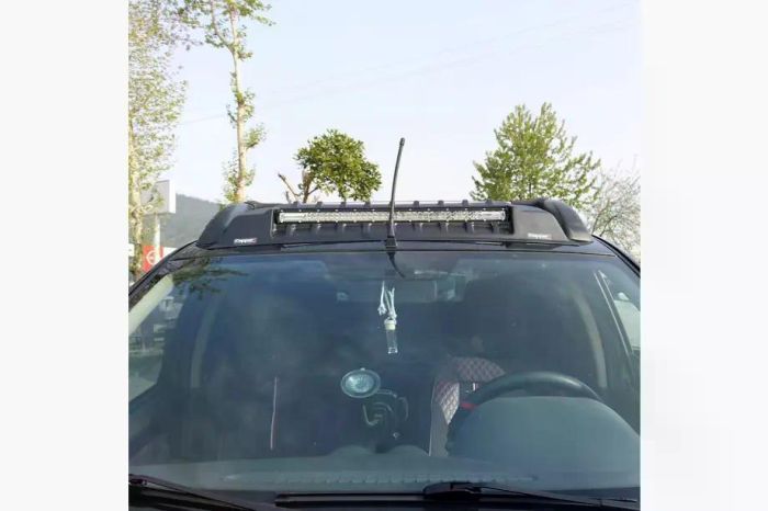 Козирок вітрового скла для Isuzu D-Max 2019- рр. V3 (LED)
